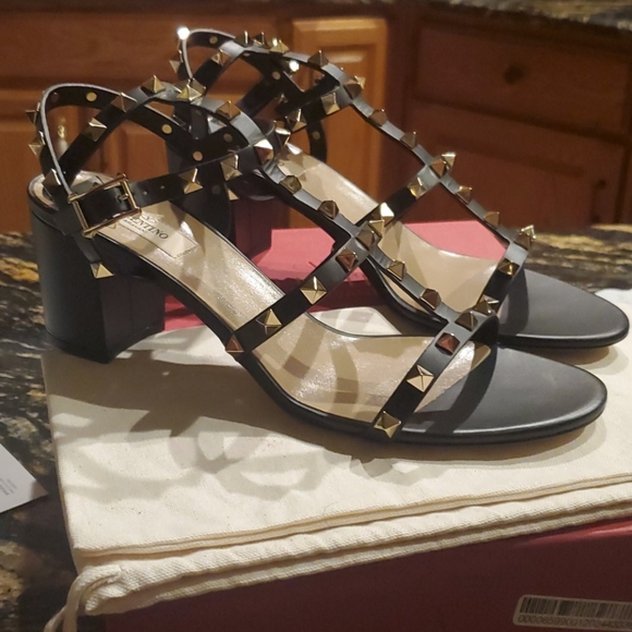 Valentino | Shoes | Valentino Garavani Rockstud Strappy Block Heel ...